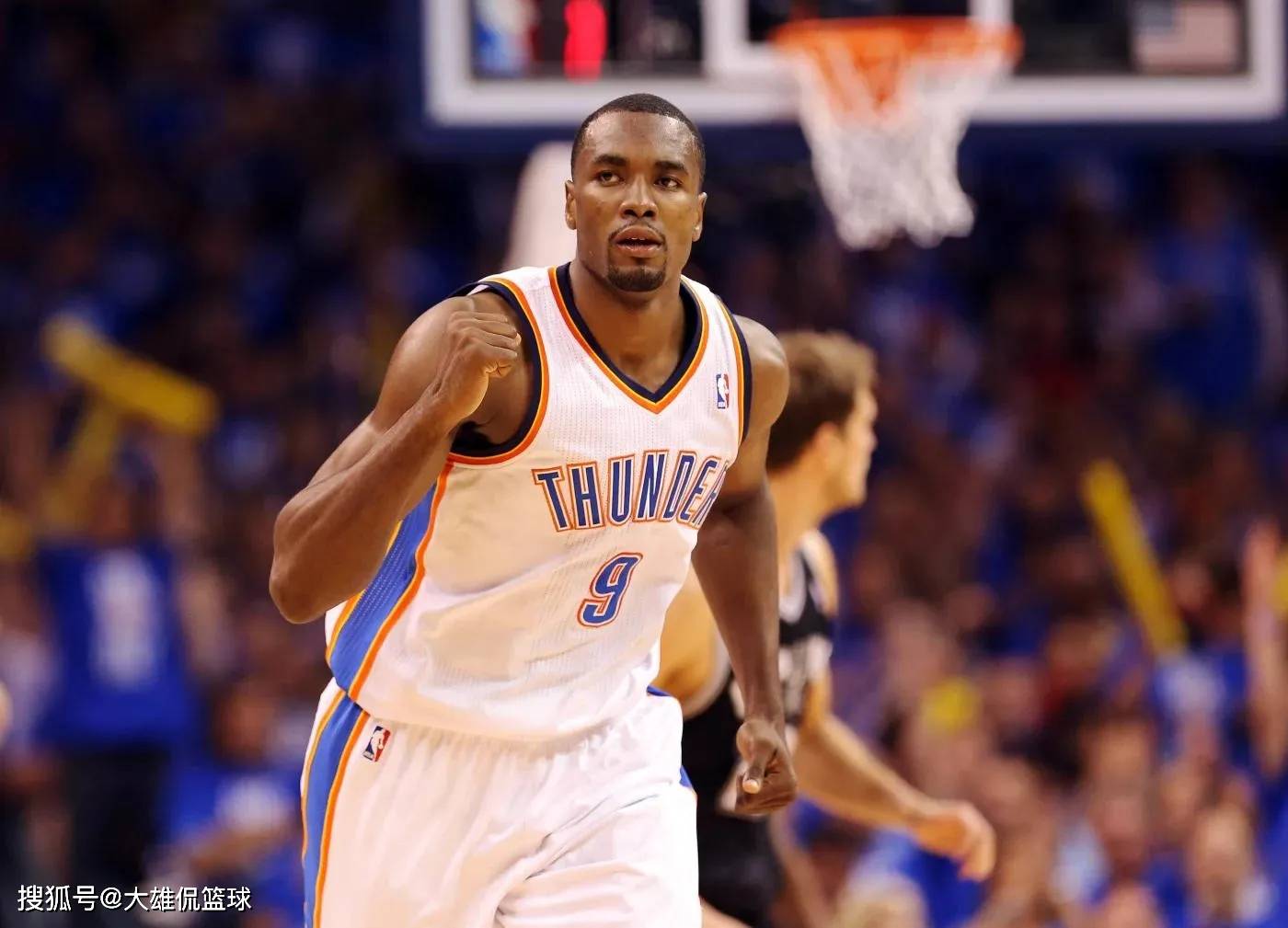 加时末段俄克拉荷马雷霆备战NBA常规赛,临场应变细节曝光,目标明确,阵容厚度经受考验-雷速平台